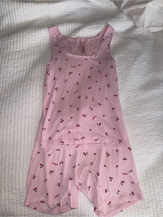 SKIMS Other - Skims limited edition PJ set XS